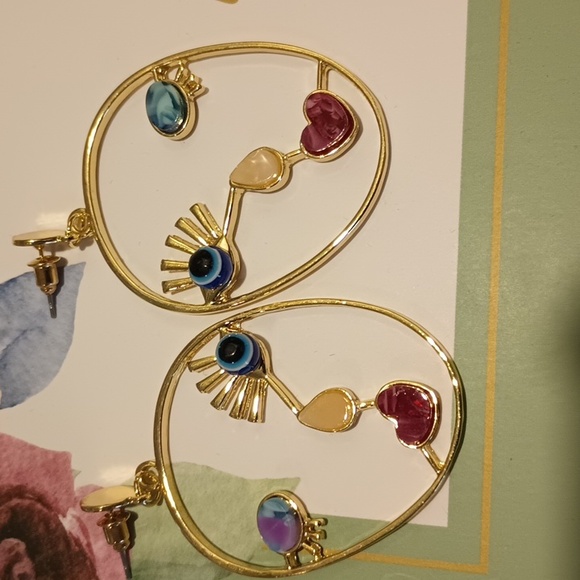 Earrings - Picture 3 of 5